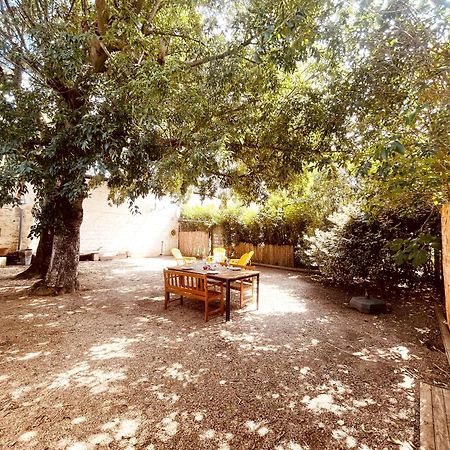 Le Patio, Jardin Privatif, Tennis Nimes Exterior photo