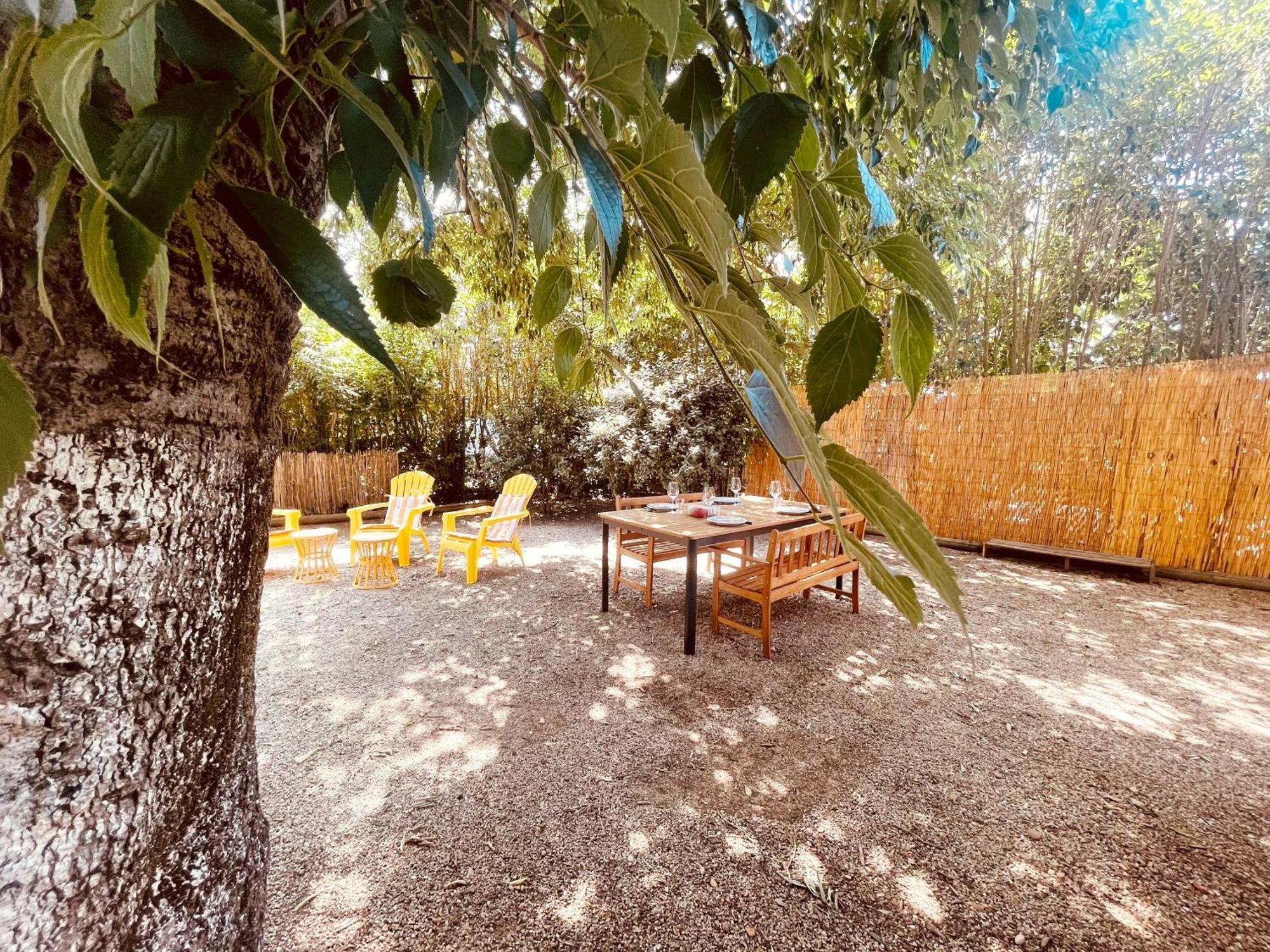 Le Patio, Jardin Privatif, Tennis Nimes Exterior photo