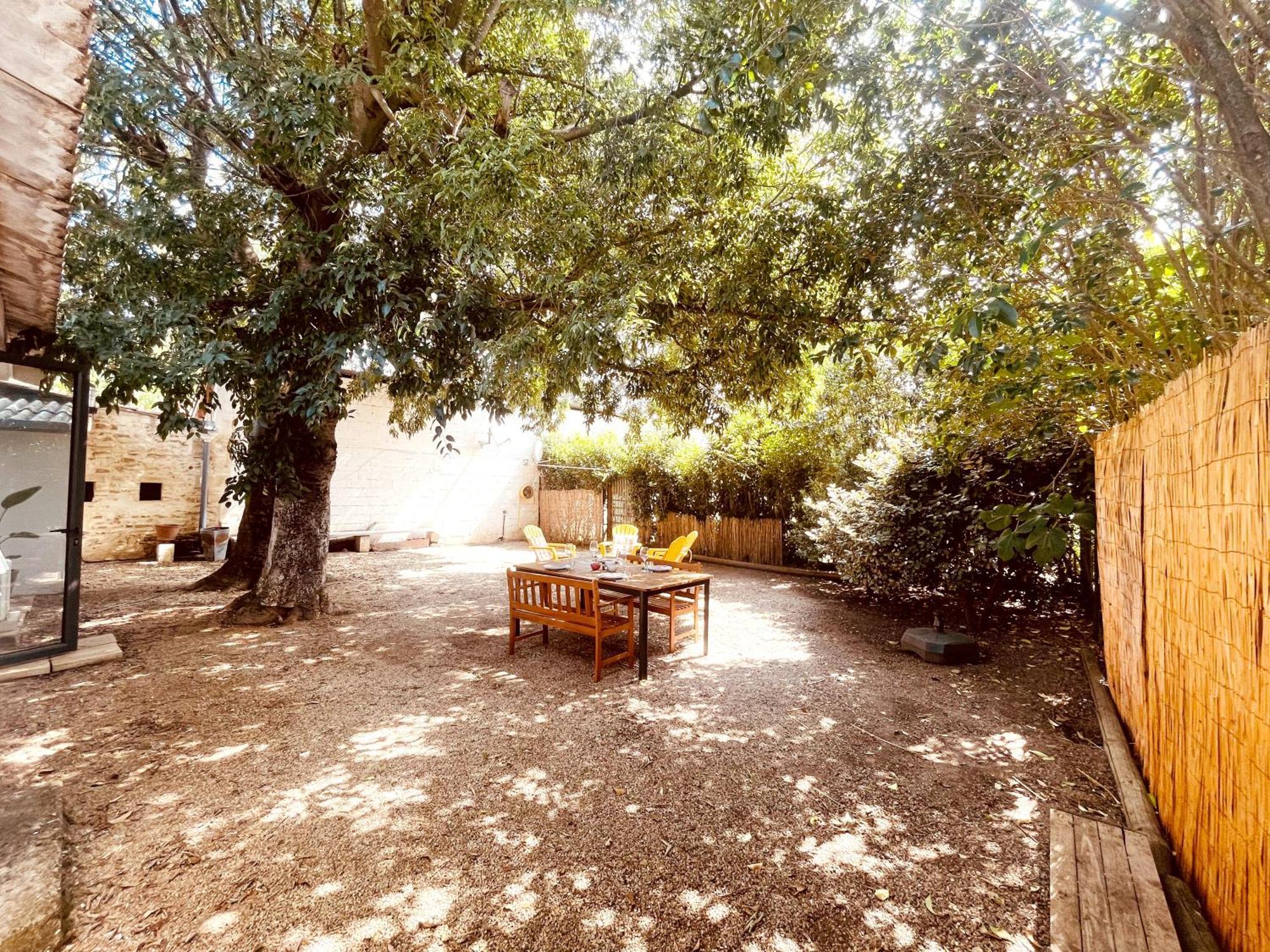 Le Patio, Jardin Privatif, Tennis Nimes Exterior photo